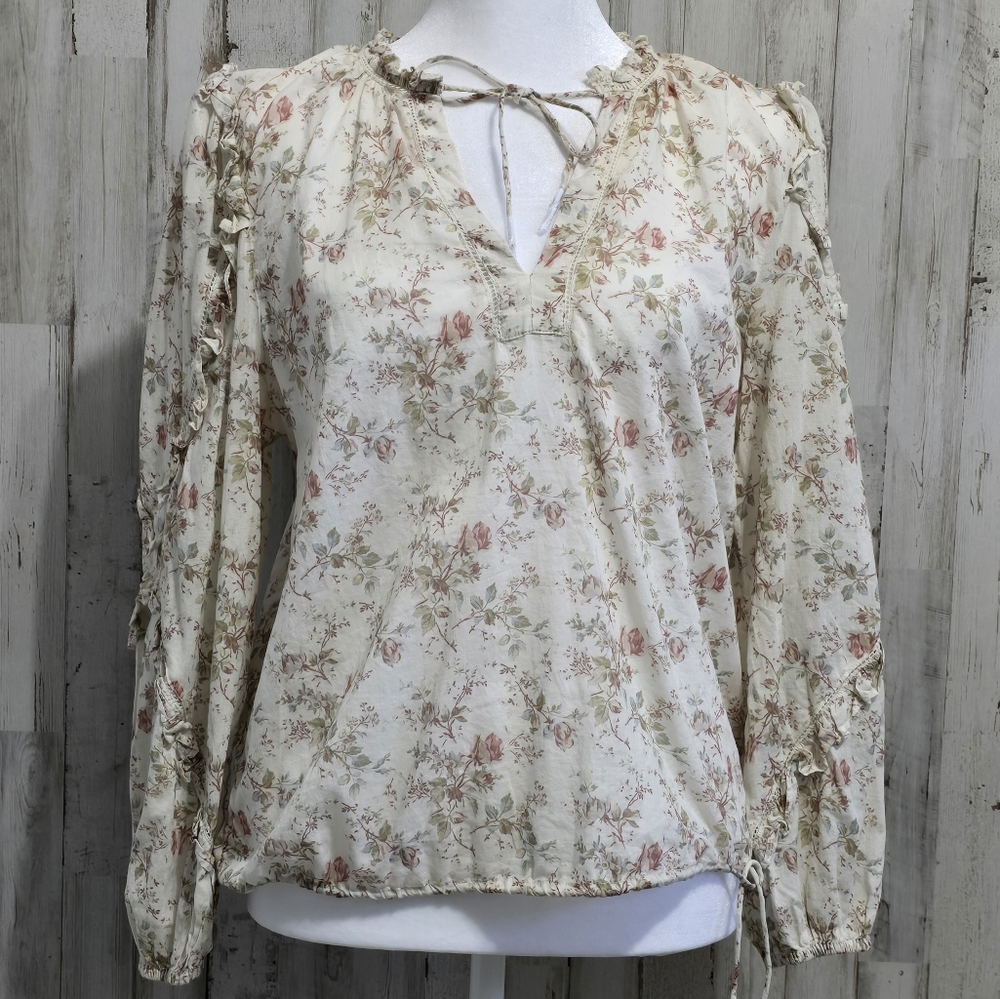 AE77 Premium American Eagle Cream Floral Ruffle V Neck Blouse Size Small